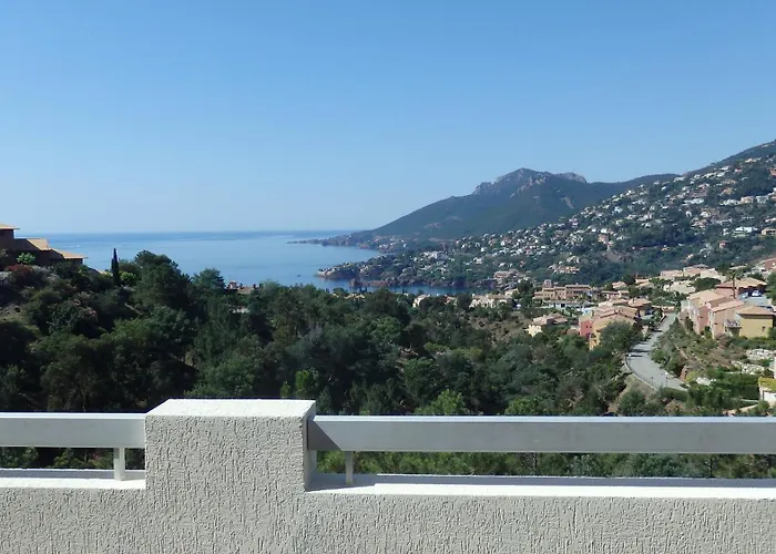 Cote D'azur - - Miramar تيول سور مير
